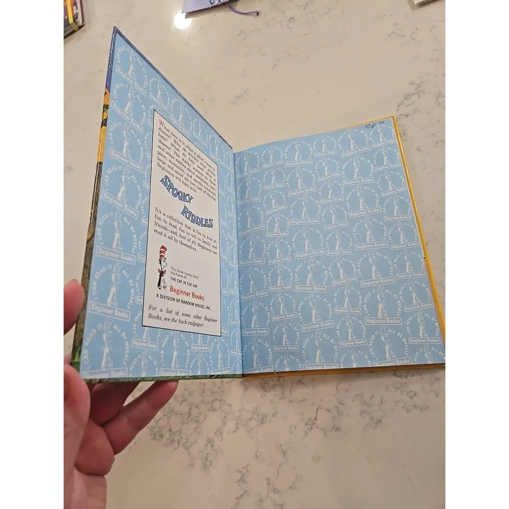 Spooky Riddles by Marc‎ Brown (1983, Hardcover)